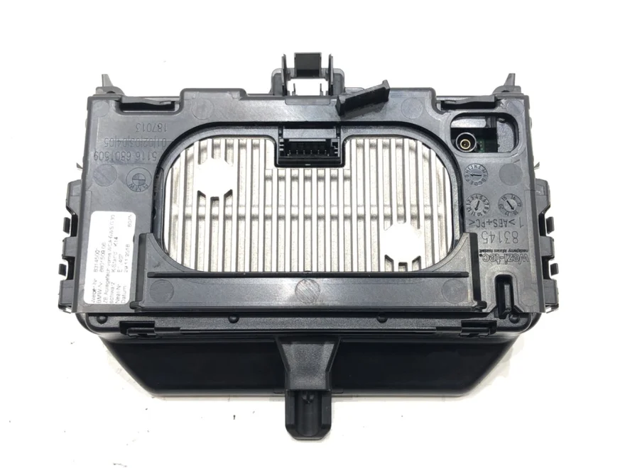 Nabíjačka indukčná BMW 5 (G30, F90) 2016 - 2022 6801509 – fotka 3