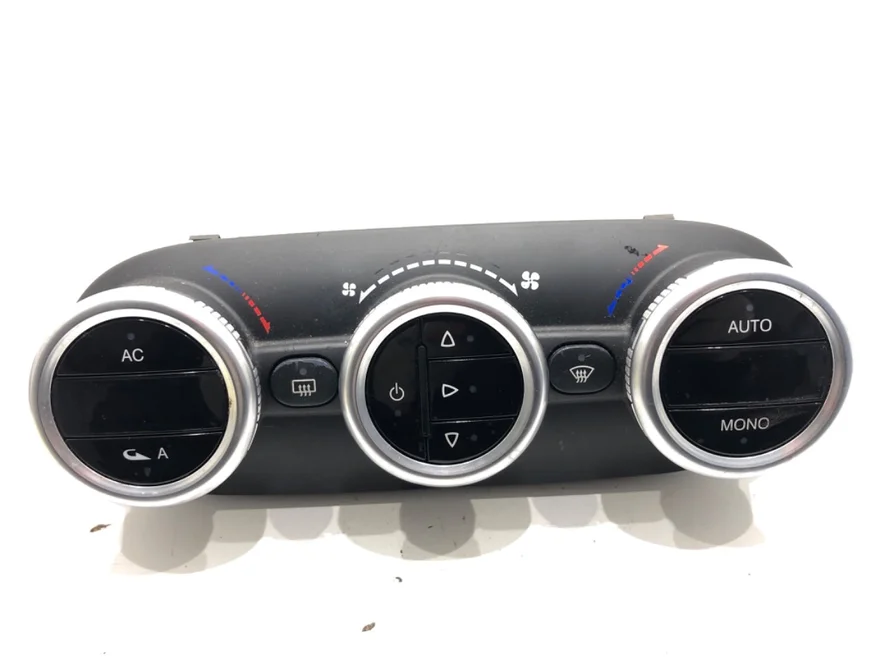 Panel ovládania ventilácie Alfa Romeo Giulietta (940_) 2010 - 2020 156099234