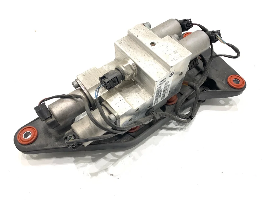 Čerpadlo kompresor podvozku BMW X6 (E71, E72) 2007 - 2014 6782737 – fotka 2