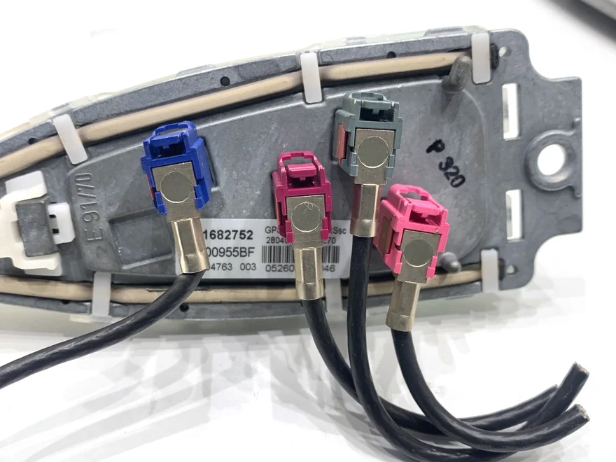 Anténa BMW X6 (E71, E72) 2007 - 2014 1682752 – fotka 5