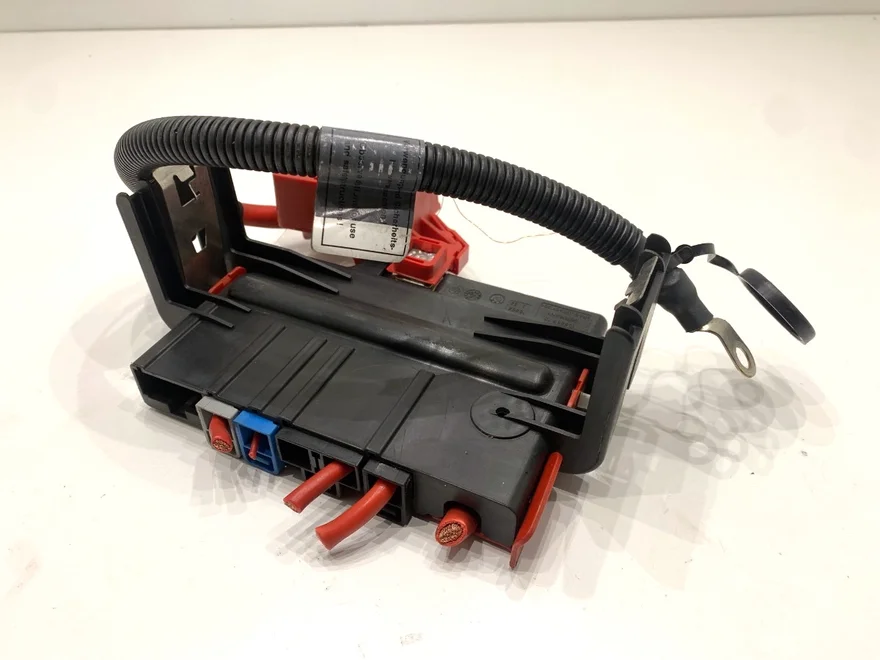 Pól / svorka (batérie) plus BMW X6 (E71, E72) 2007 - 2014 6977957 – fotka 2