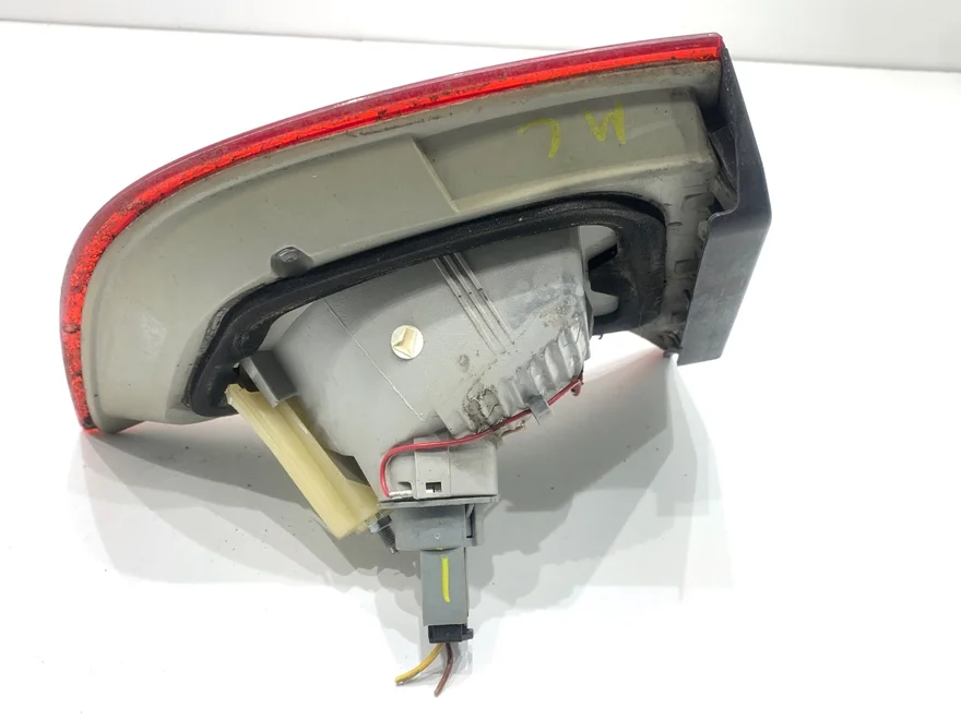 SVETLO ZADNÉ PRAVÉ VNÚTORNÉ BMW X6 (E71, E72) 2007 - 2014 – fotka 3