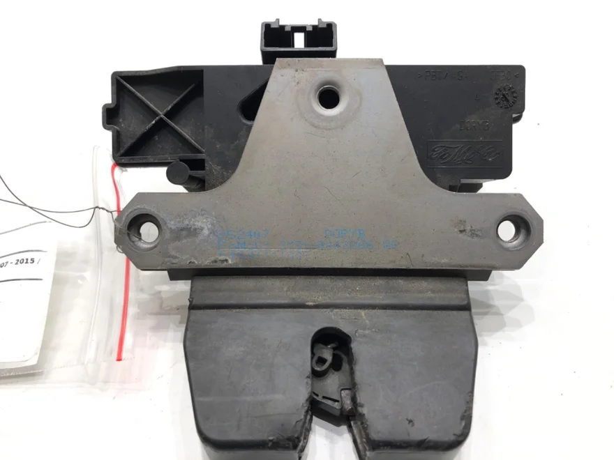 Zámok veka batožinového priestoru zadný Ford Mondeo IV Turnier (BA7) 2007 - 2015 3M51-R442A66-AR – fotka 2