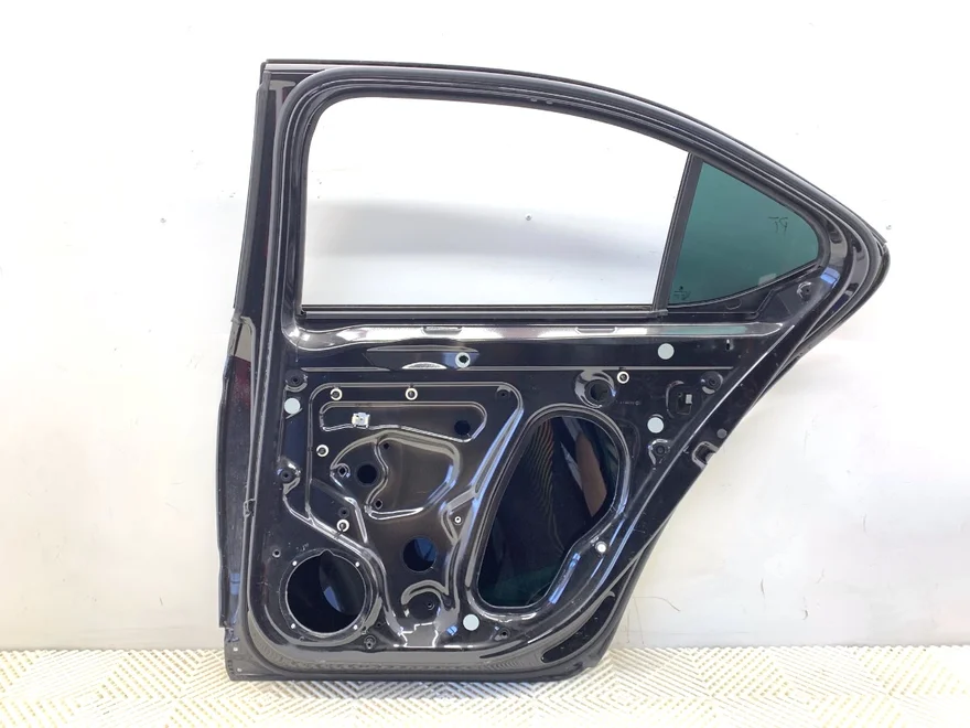 DVERE PRAVÉ ZADNÉ LF9R SKODA SUPERB III (3V3) 2015 - 2022 – fotka 6