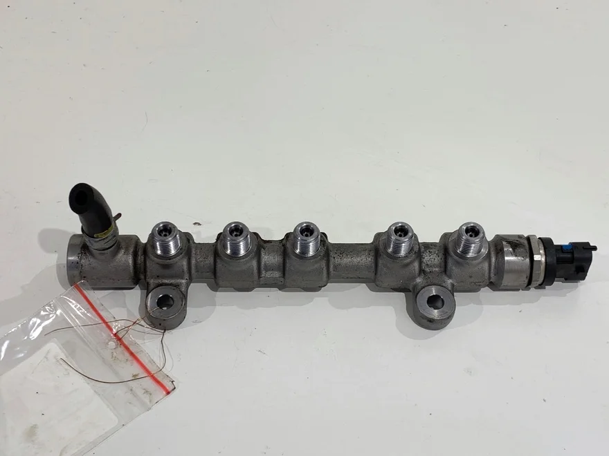 Vstrekovacia rampa Honda CR-V IV (RM_) 2012 - 2022 0445214302